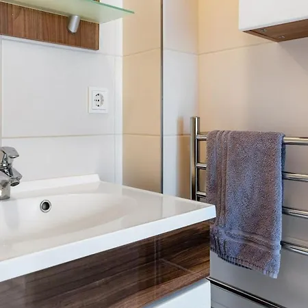 Tatil Evi With 2 Bedrooms *